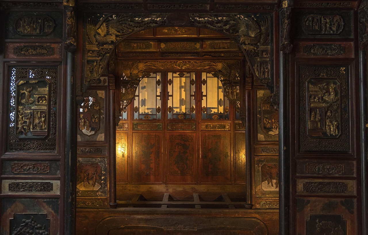 Carpentry, doors & decor